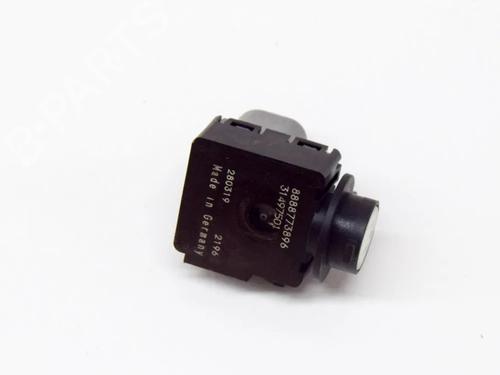 electronic-sensor-volvo-xc40-536-t4-awd-8888773896-31497501-2017-8834509 main image