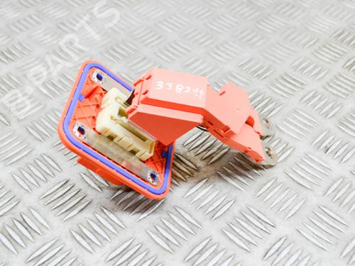 Used Electronic module Electronic module TESLA MODEL 3 (5YJ3) EV AWD (351 hp) 27757995 27757995