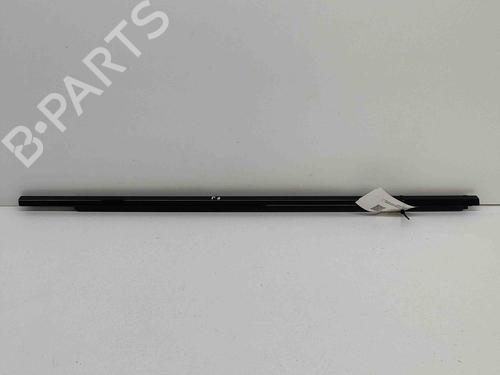 Used Door moulding trim LAND ROVER RANGE ROVER VELAR (L560) 3.0 D300 SDV6 4x4 (300 hp) 21187976