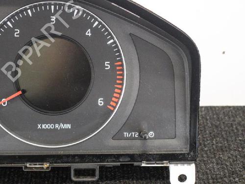 Instrument cluster VOLVO V70 III (135) D5 | BP6748475C47 