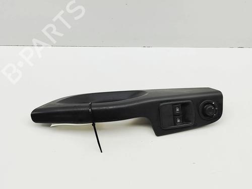 Used Right front window switch Right front window switch OPEL VIVARO B Van (X82) 1.6 CDTI (05) (116 hp) 36068085 36068085