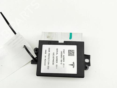 Used Electronic module Electronic module TESLA MODEL X (5YJX) P90D AWD (772 hp) 36470754 36470754