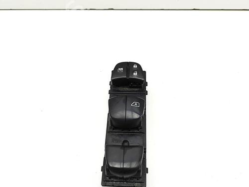 Used Right front window switch Right front window switch 38268246 38268246