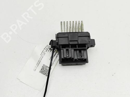 Used Heater resistor Heater resistor JEEP GRAND CHEROKEE IV (WK, WK2) 3.0 CRD V6 4x4 (241 hp) 33386035 33386035
