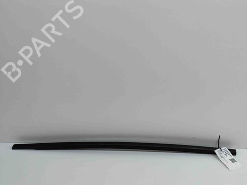Used Door moulding trim PEUGEOT 3008 II SUV (MC_, MR_, MJ_, M4_) 1.6 BlueHDi 120 (120 hp) 25218944