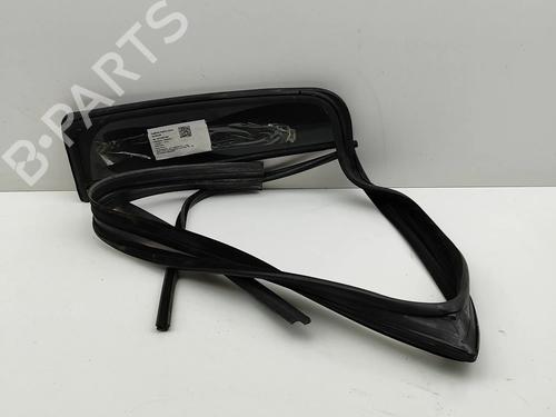 rear-left-door-window-vw-amarok-2ha-2hb-s1b-s6b-s7a-s7b-agd-2010-27644863 main image