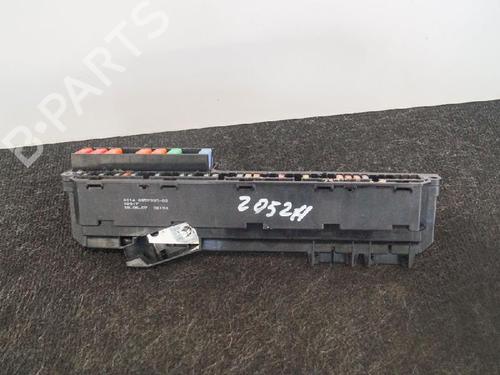 Used Fuse box BMW 5 (E60) 530 d (231 hp) 6738621