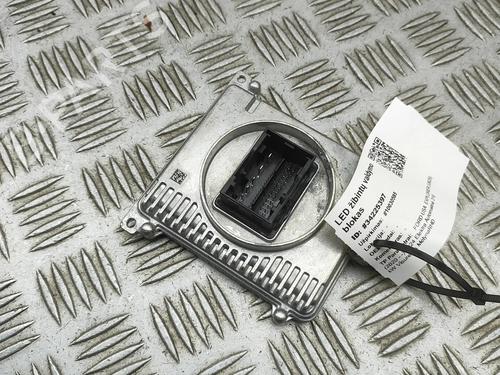 BP32728538M83 main image