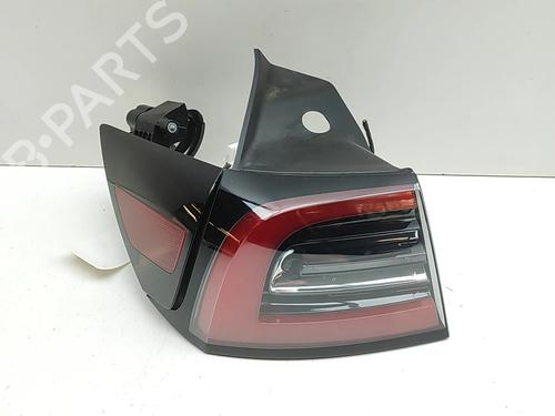Used Left taillight Left taillight TESLA MODEL Y (5YJY) EV Performance All-wheel Drive (462 hp) 34701564 34701564