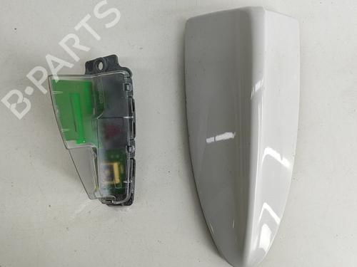 Used Antenna/Base BMW 5 Touring (F11) 530 d (258 hp) 17767024