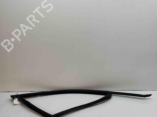 Used Door moulding trim BMW X2 (U10) iX2 eDrive 20 (204 hp) 27798449