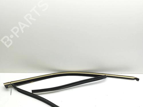 Used Door moulding trim BMW XM (G09) XM All-wheel Drive (653 hp) 32213694