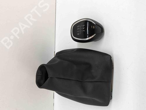 Used Shift knob CITROËN C4 III (BA_, BB_, BC_) 1.2 PureTech 130 (BAHNSA, BAHNSB) (130 hp) 28557929