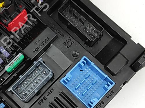 Fuse box OPEL MOKKA 1.2 (76) | BP28433527E1