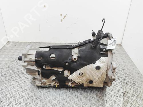 gearbox-land-rover-range-rover-velar-l560-2017-39409107 main image