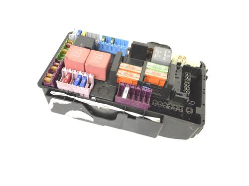 fuse-box-land-rover-range-rover-iv-l405-2012-2013-2014-2015-2016-2017-2018-2019-2020-2021-30213844 main image