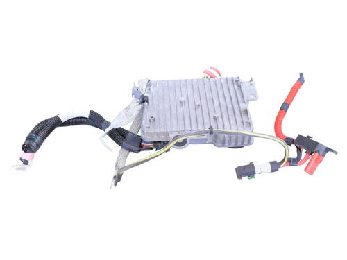 Used Electronic module Electronic module TESLA MODEL 3 (5YJ3) EV AWD (351 hp) 33365673 33365673