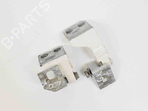 Used Hinge/Door check strap MASERATI LEVANTE SUV (M161) 3.0 D Q4 (275 hp) 30212555