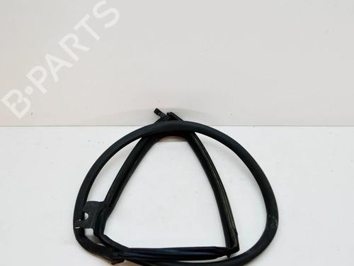 Gummiliste TESLA MODEL S (5YJS) 90D AWD | BP14639482C142  - Image 5