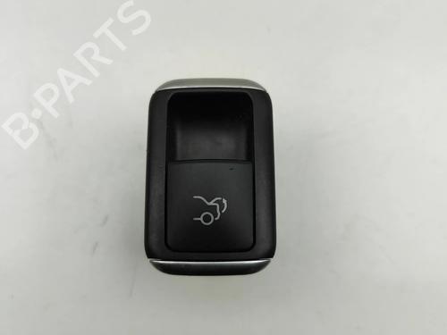 switch-mercedes-benz-e-class-convertible-a207-2010-2011-2012-2013-2014-2015-2016-28688150 main image