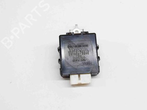 Module électronique LEXUS RX (MCU15) 300 (MCU10_, MCU10R) (201 hp) 14641549