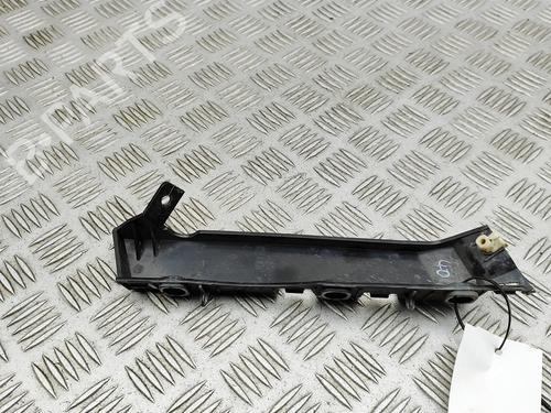 Frontfangerbrakett Frontfangerbrakett LAND ROVER DISCOVERY V (L462) 3.0 D 4x4 (211 hp) 33882962 33882962