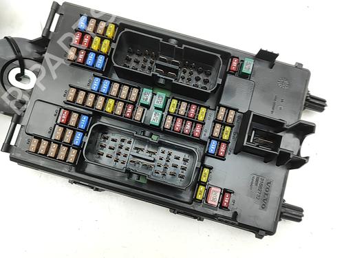Fuse box VOLVO V90 II Estate (235) B6 Mild-Hybrid AWD | BP31217142E1