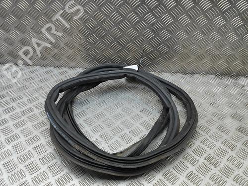 Used Rubber door seal SKODA ENYAQ iV SUV (5AZ) 60 (179 hp) 31687075