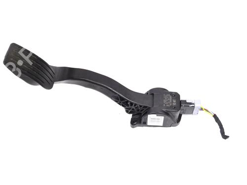 Used Pedal Pedal PEUGEOT 2008 I (CU_) 1.2 VTi (82 hp) 33347458 33347458
