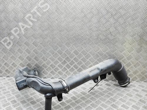 pipe-volvo-v40-hatchback-525-2012-2013-2014-2015-2016-2017-2018-2019-38307960 main image