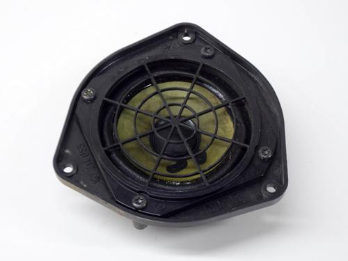 speakers-audi-a8-d2-4d2-4d8-33-tdi-quattro-1994-1995-1996-1997-1998-1999-2000-2001-2002-2003-2004-2005-8353976 main image