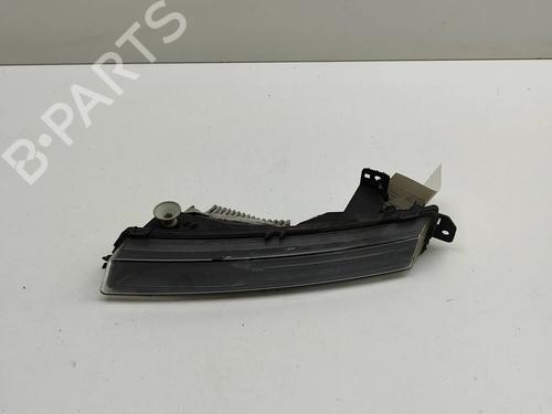 Used Right front fog light Right front fog light LAND ROVER RANGE ROVER SPORT II (L494) 4.4 SDV8 4x4 (340 hp) 33375828 33375828