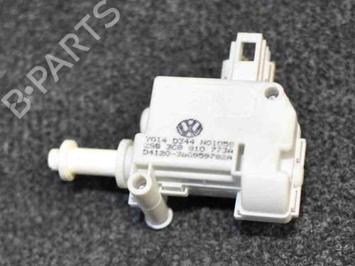 Used Electronic module VW CC B7 (358) 2.0 TSI (210 hp) 6726086