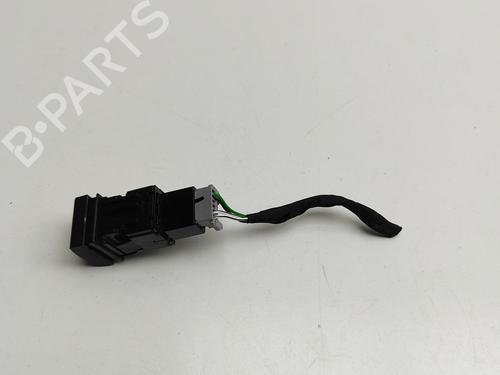 Switch TOYOTA C-HR (_X2_, _H2_) Hybrid (ZYX20) | BP30108460I30