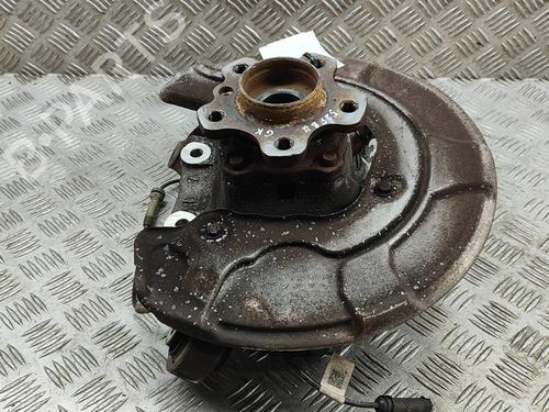 Used Left rear steering knuckle BMW 5 (G30, F90) 530 e Plug-in Hybrid (252 hp) 27532164