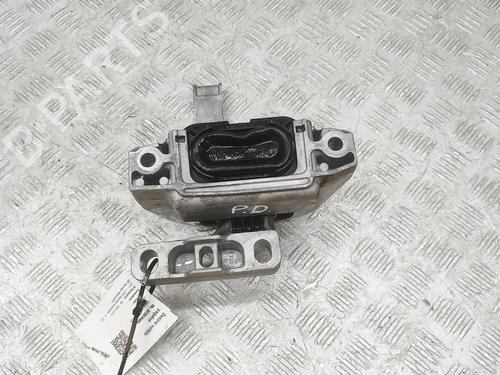 Used Engine mount Engine mount VW T-ROC (A11, D11) 2.0 R 4motion (300 hp) 34037158 34037158
