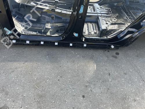 left-sideskirt-mercedes-benz-gle-v167-2018-27771710 main image