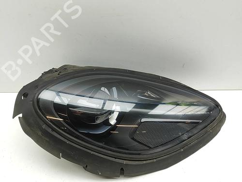 Used Right headlight Right headlight PORSCHE MACAN (95B) 3.0 S (340 hp) 34136598 34136598