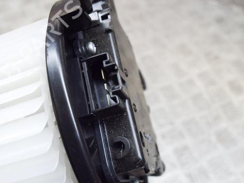Heater blower motor LAND ROVER RANGE ROVER IV (L405) 3.0 SDV6 4x4 | BP8935833M62 