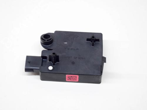 Used Electronic module TESLA MODEL 3 (5YJ3) EV AWD (351 hp) 27752803