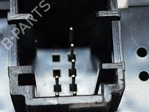 Switch BMW 1 (F20) 118 d | BP19283371I30