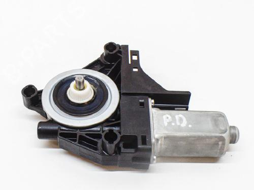 Right front window motor VOLVO XC90 II (256) D5 AWD | BP6768753E20 