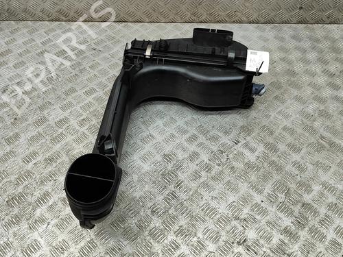 Used Air filter box BMW 5 Touring (F11) 530 d (258 hp) 18035736