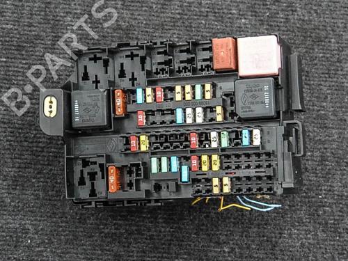 Used Fuse box RENAULT LAGUNA III Grandtour (KT0/1) 2.0 dCi GT (KT11, KT1E, KT1N) (178 hp) 6723242