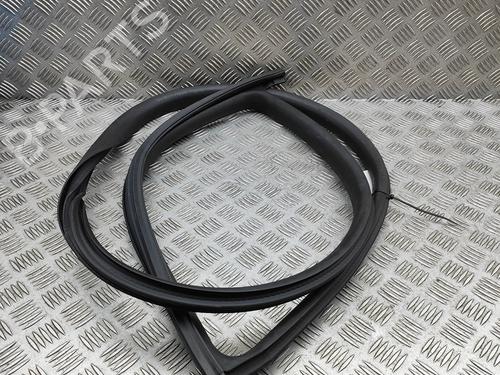 gummiliste-tesla-model-3-5yj3-2017-32269374 main image