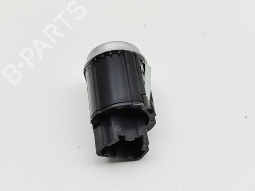 Switch ASTON MARTIN DBX 4.0 All-wheel Drive | BP36809601I30 - Image 3
