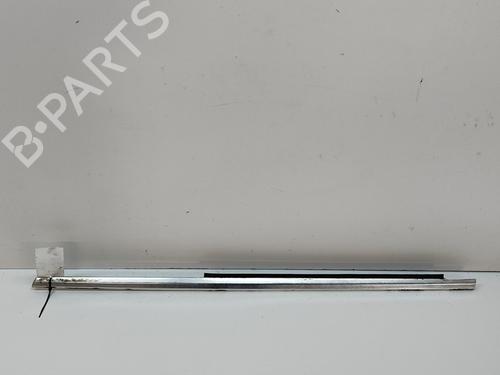  Baguette de porte MERCEDES-BENZ S-CLASS (W126) 300 SD (126.120) (125 hp) 24580532