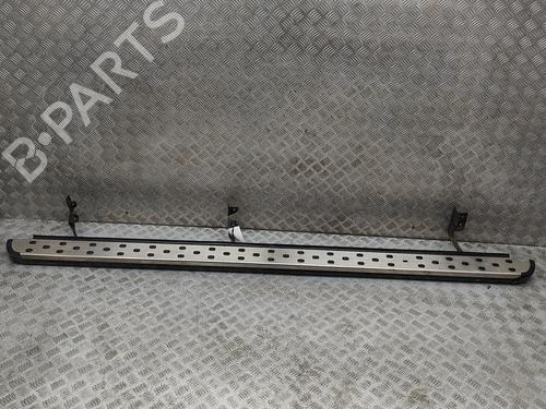 Used Left sideskirt Left sideskirt ISUZU D-MAX II (TFR, TFS) 2.5 CRDi 4x4 (TFS86J) (163 hp) 33385607 33385607