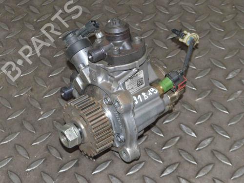 Used Fuel pump LAND ROVER DISCOVERY V (L462) 3.0 Td6 4x4 (258 hp) 30282005