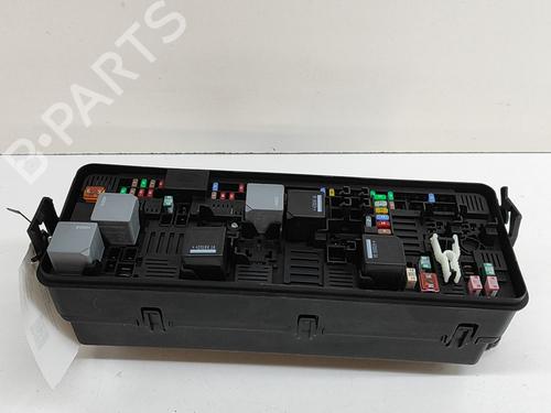 Used Fuse box LAND ROVER RANGE ROVER SPORT II (L494) 5.0 SCV8 4x4 (510 hp) 27787458